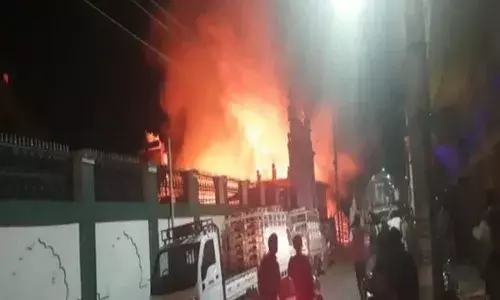 हरियाणा के नूंह से गुरूग्राम पहुंचा दंगा, मस्जिद में लगाई आग नायब इमाम साद की हत्या