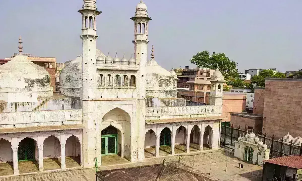 ज्ञानवापी केस में हाईकोर्ट में नई याचिका दायर, जानिए अब क्या उठी मांग ?