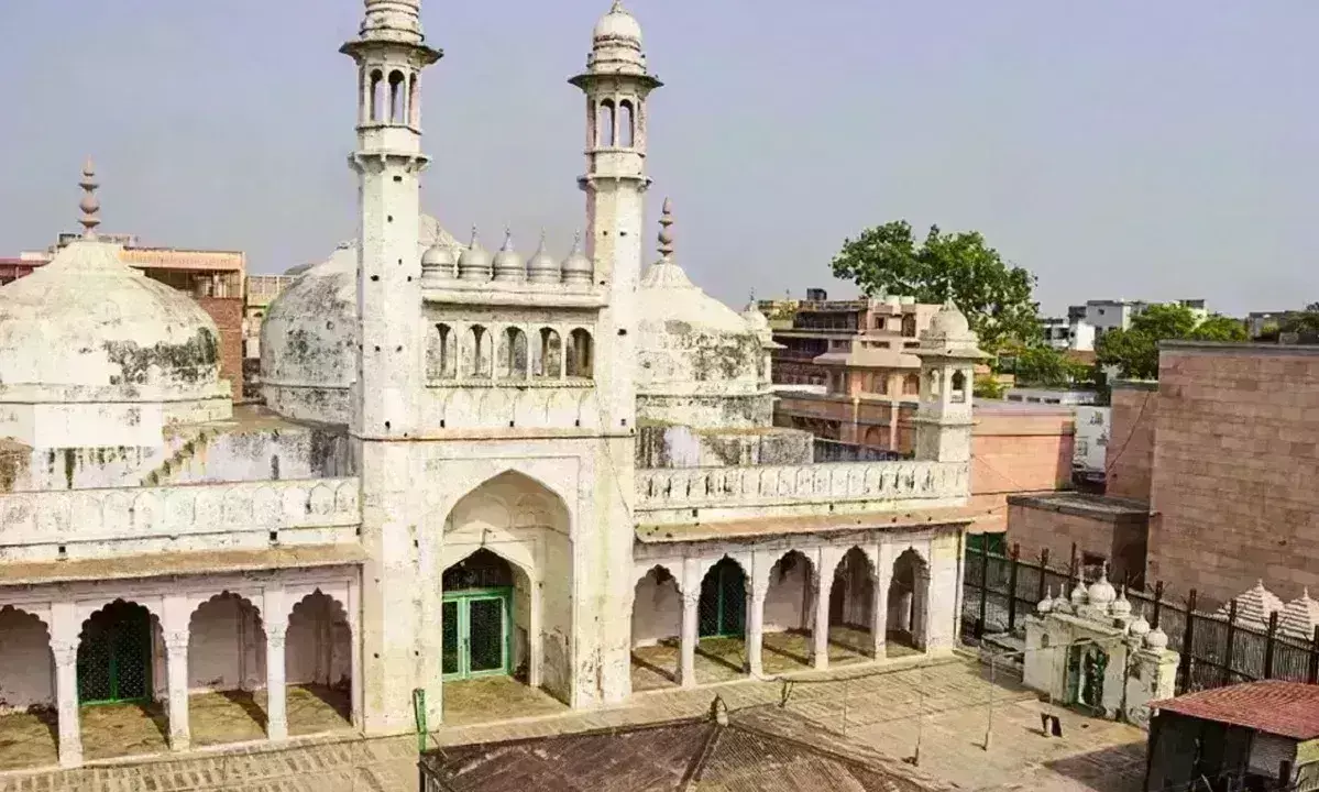ज्ञानवापी केस में हाईकोर्ट में नई याचिका दायर, जानिए अब क्या उठी मांग ?
