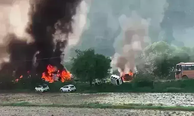 नूंह हिंसा में दर्ज FIR में खुलासा : 500 इस्लामिक कट्टरपंथियों ने घेर रखा था मंदिर, लाठी-डंडे और गोलियों से हिंदूओं को बना रहे थे निशाना