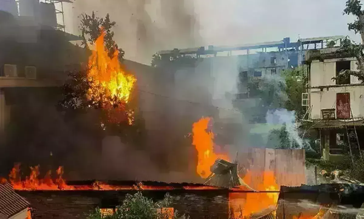 मणिपुर में नहीं थम रही हिंसा, गोलीबारी में पुलिसकर्मी सहित दो की मौत, कई घायल