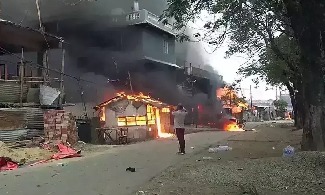 मणिपुर में फिर भड़की हिंसा, आगजनी और गोलीबारी में 3 लोगों की मौत