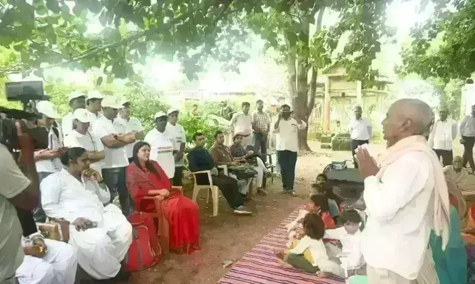 बीमारी मुक्त ग्रामीण भारत प्रकल्प की टीम पहुंची ग्राम बरहा भाटिया, ग्रामीणों में जबर्दस्त उत्साह