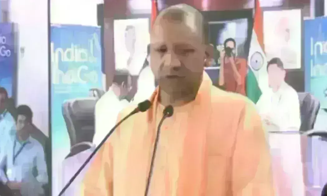 वाराणसी से लखनऊ का सफर हुआ आसान, मुख्यमंत्री योगी ने Indigo की फ्लाइट को दिखाई हरी झंडी वाराणसी से लखनऊ का सफर हुआ आसान, मुख्यमंत्री योगी ने Indigo की फ्लाइट को दिखाई हरी झंडी