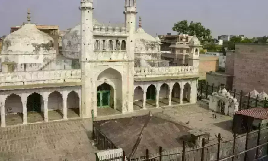 ज्ञानवापी परिसर में ASI का सर्वे जारी, सुरक्षा के कड़े इंतजाम