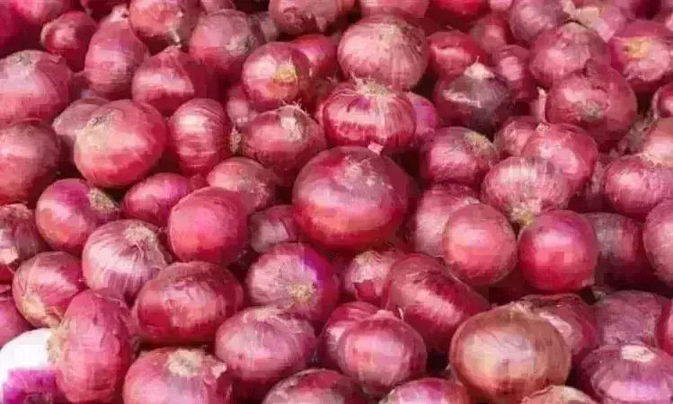 टमाटर के बाद रुलाएगी प्याज, अगस्त के आखिर में आसमान छू सकती है कीमतें