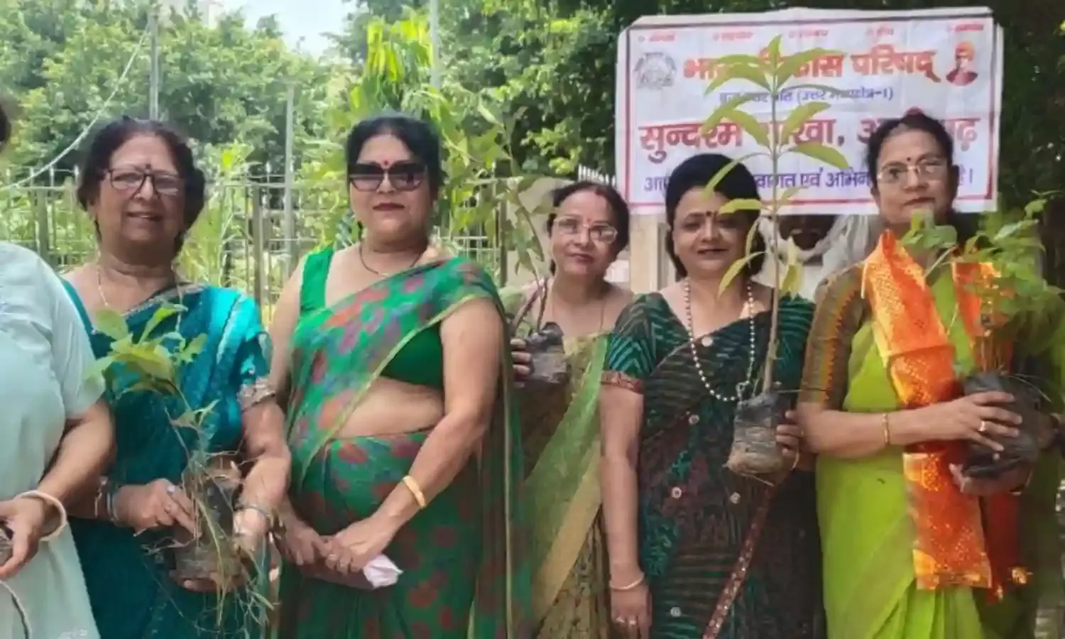 भारत विकास परिषद सुंदरम शाखा ने किया पौधारोपण