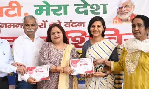 डीपीआरओ ने सपत्नीक रक्तदान कर युवाओं में भरा जोश