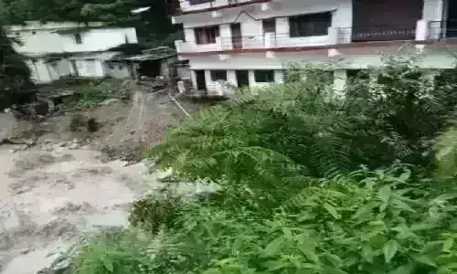 जोशीमठ में कई जगह बादल फटा, गरुड़गंगा-पीपलकोटी से मायापुर तक भारी तबाही