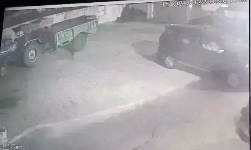 पार्षद की 1 साल 11 महीने की भतीजी की दर्दनाक मौत, दादा-दादी के साथ सोई थी सानवी, रात 2 बजे पहुंची हाईवे पार्षद की 1 साल 11 महीने की भतीजी की दर्दनाक मौत, दादा-दादी के साथ सोई थी सानवी, रात 2 बजे पहुंची हाईवे