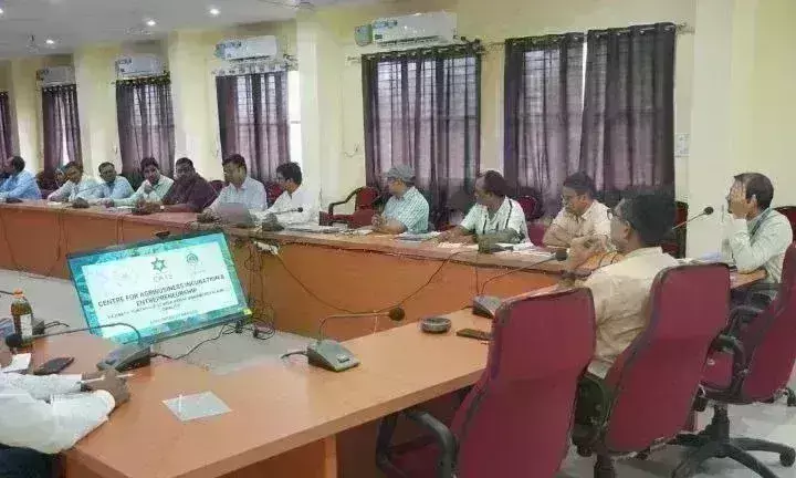 केन्द्र पोषित एफ़पीओ एवं नाबार्ड की परियोजनाओं  की हुई समीक्षा, किसानों को दिलाएंगे लाभ