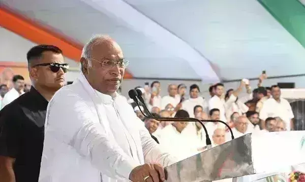 सागर में गरजे मल्लिकार्जुन खरगे, कहा - मप्र में हमारे विधायक चुराकर सरकार बनाई, कर्नाटक की तरह मिलेगी जीत