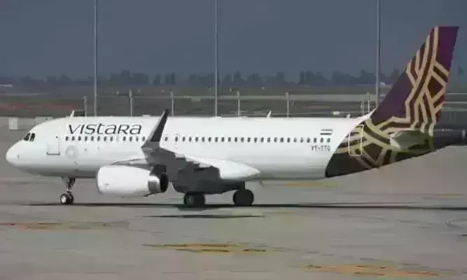 दिल्ली एयरपोर्ट पर आमने-सामने आए दो विमान, टकराते-टकराते बचे दिल्ली एयरपोर्ट पर आमने-सामने आए दो विमान, टकराते-टकराते बचे