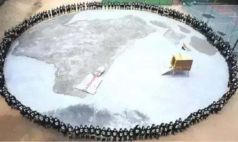 चंद्रयान की सफलता के लिए देश भर में पूजा-अर्चना शुरू, आज शाम 6 बजे होगा लैंड