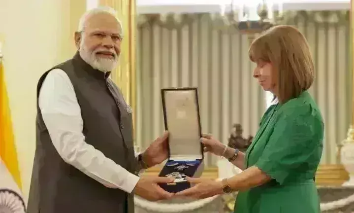 प्रधानमंत्री मोदी ग्रीस के दूसरे सर्वोच्च सम्मान से सम्मानित, दोनों देशों के बीच कई मुद्दों पर बनी सहमति प्रधानमंत्री मोदी ग्रीस के दूसरे सर्वोच्च सम्मान से सम्मानित, दोनों देशों के बीच कई मुद्दों पर बनी सहमति