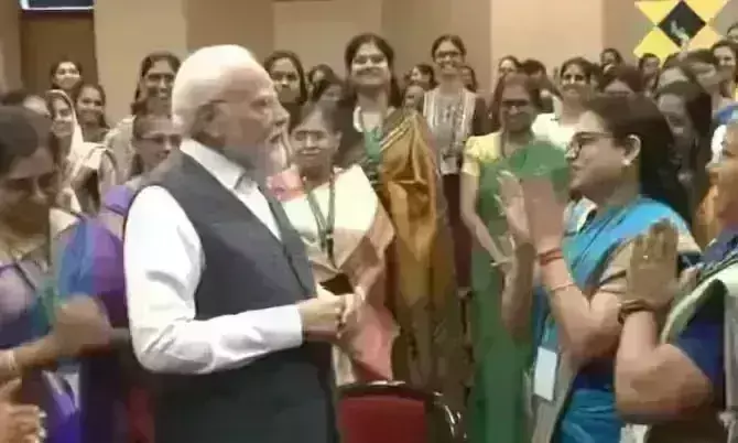 मन की बात : मिशन चंद्रयान-3 में शामिल महिलाओं को प्रधानमंत्री ने सराहा, कहा - भारत की बेटियां दे रहीं अंतरिक्ष को भी चुनौती