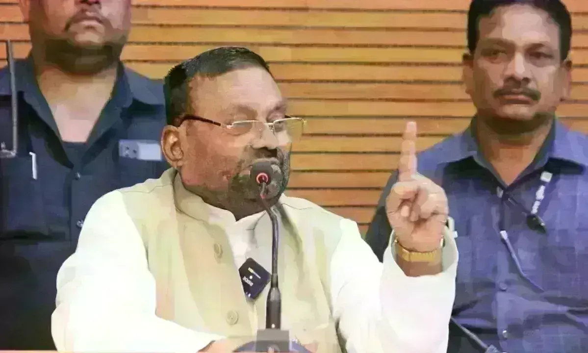 स्वामी प्रसाद मौर्य के फिर बिगड़े बोल, कहा - हिंदू धर्म नहीं धोखा है, आदिवासियों, पिछड़ों को फंसाने की साजिश