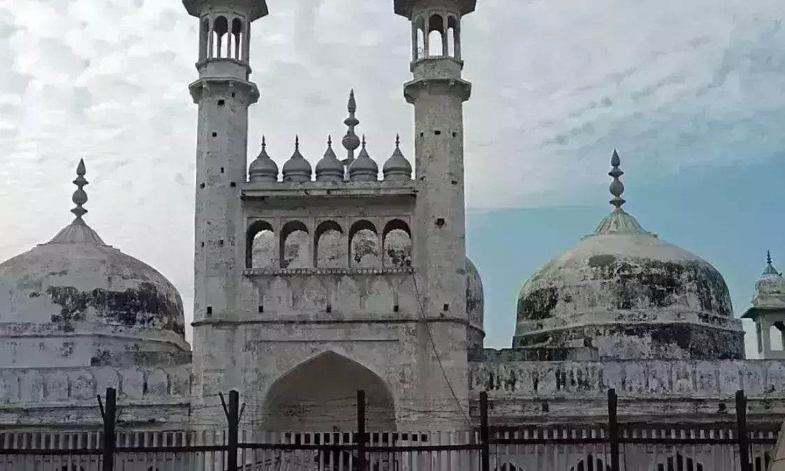 ज्ञानवापी केस में दायर हुई नई याचिका, अब वजूखाने के ASI सर्वे की मांग