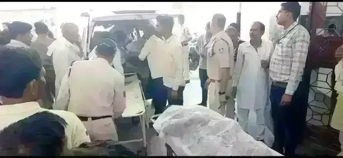 मुरैना के चेरी फैक्ट्री में पांच मजदूरों की गहरे गड्डे में गिरने से मौत, मरने वालों में तीन भाई थे सगे