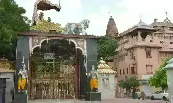 श्रीकृष्ण जन्माष्टमी के लिए मथुरा में शुरू हुई तैयारियां, पहली बार निकाली जाएगी भव्य शोभायात्रा