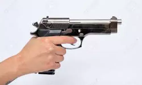 सोशल मीडिया पर हाथ में कट्टा लेकर फोटो शेयर करना युवक को पड़ा भारी, पुलिस ने किया गिरफ्तार