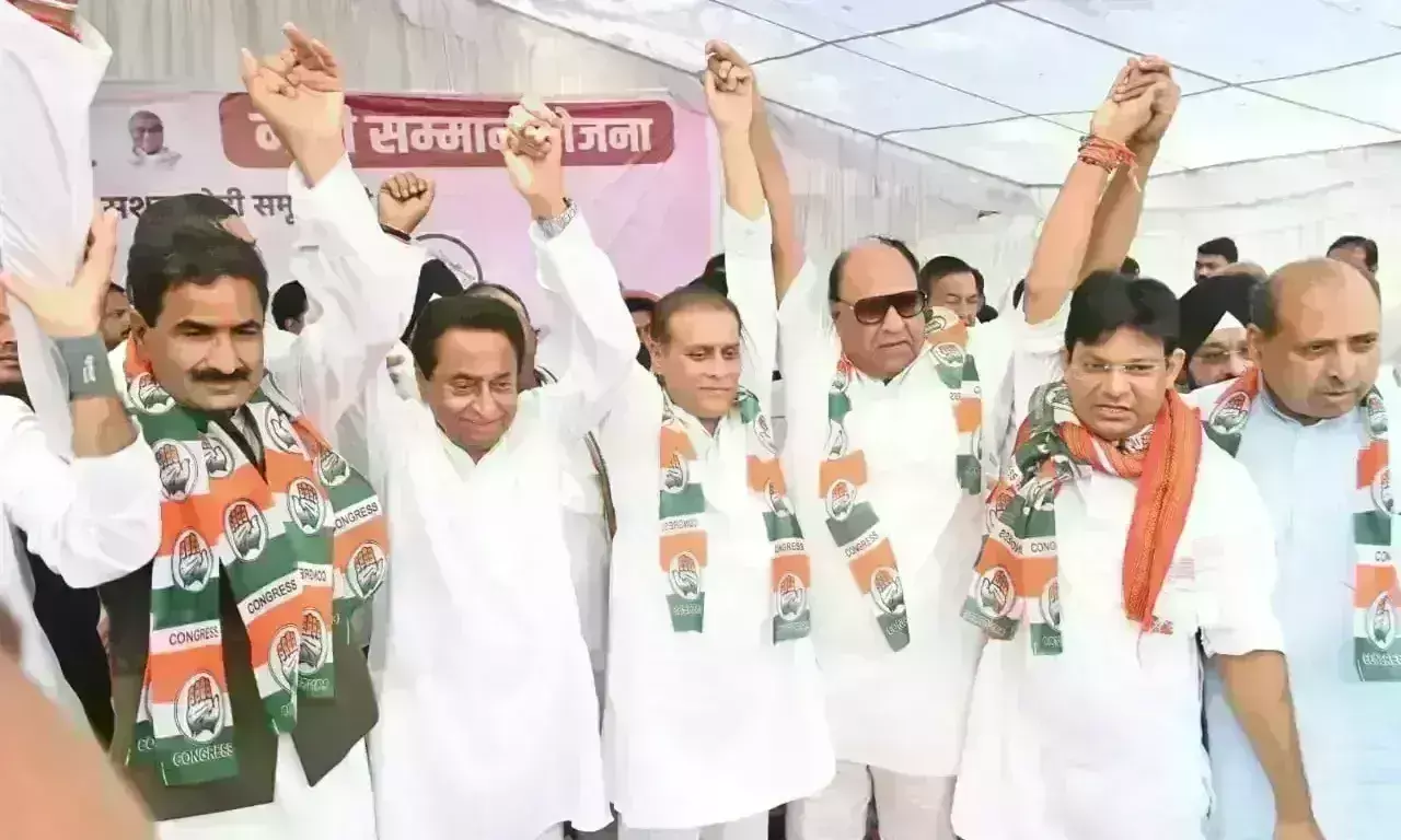 चुनाव से पहले भाजपा को बड़ा झटका, पूर्व विधायक समेत 9 नेता कांग्रेस में शामिल
