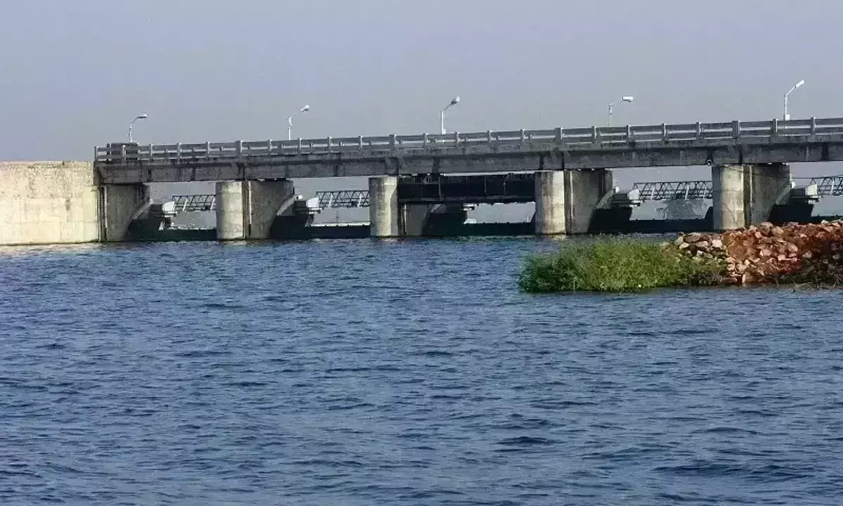 तिघरा बांध आधा खाली, पांच को परिषद की बैठक में होगा एक दिन पानी छोडक़र सप्लाई का निर्णय