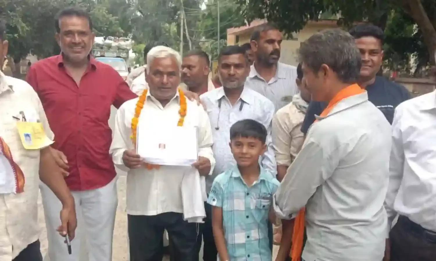 ग्राम पंचायत उपचुनाव में बनी सिंह 8 वोटों से जीत कर बने प्रधान