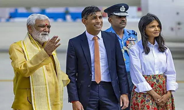 अश्विनी चौबे ने ऋषि सुनक को रुद्राक्ष, गीता और हनुमान चालीसा भेंट की