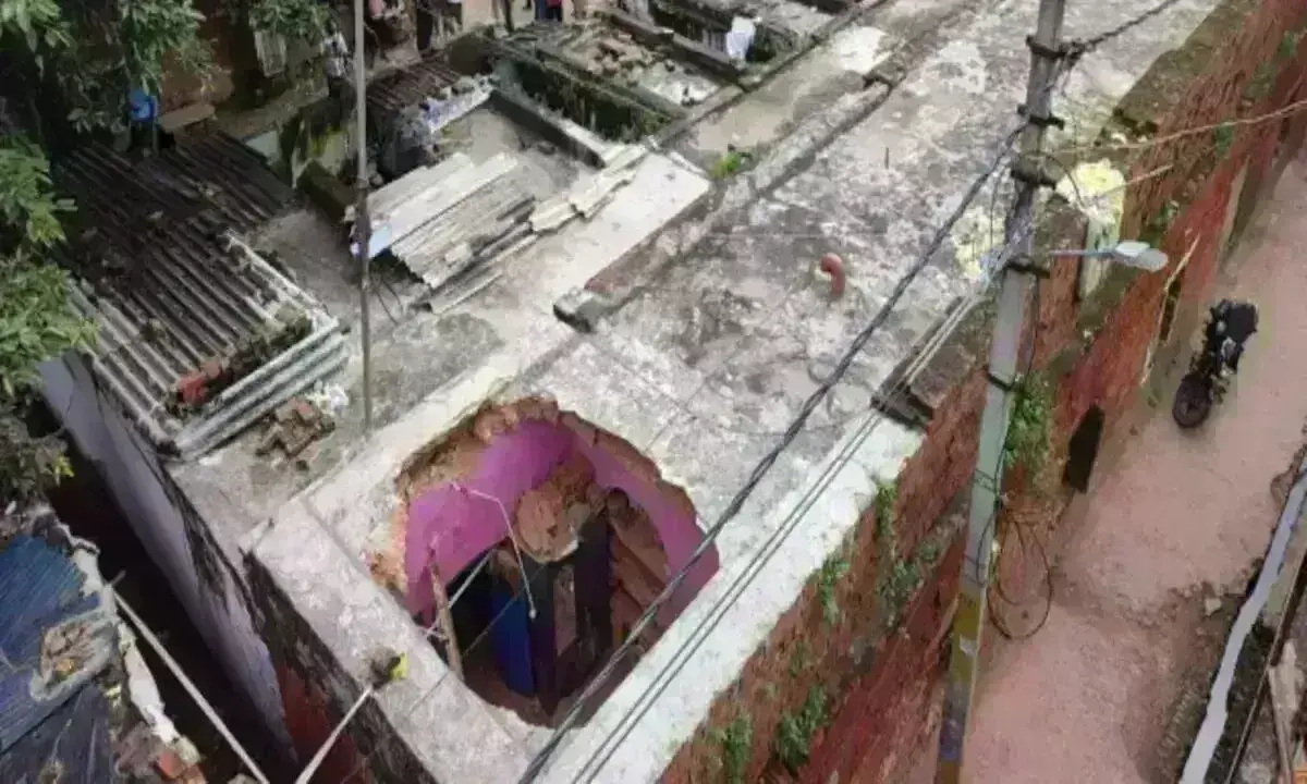 लखनऊ में मकान की छत गिरने से पांच की मौत, मुख्यमंत्री ने जताया शोक