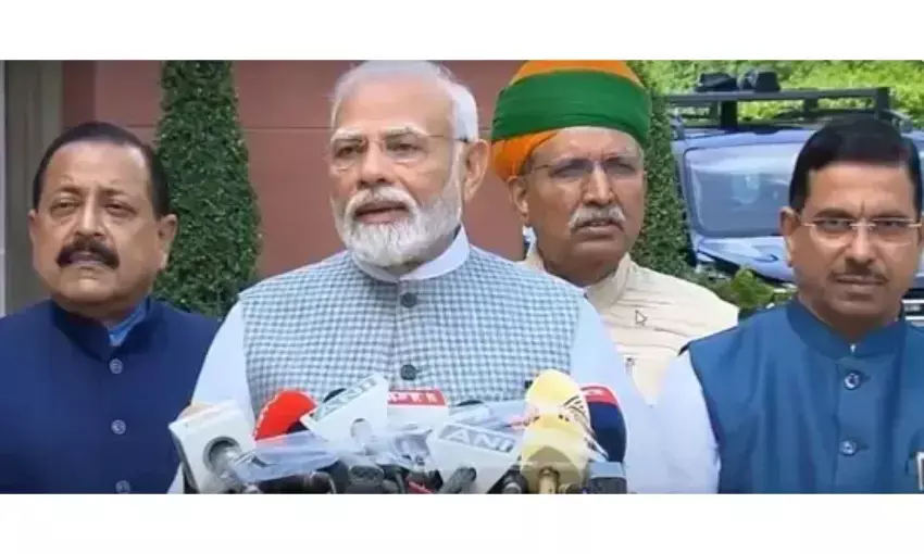प्रधानमंत्री ने संसद में कहा - यह ऐतिहासिक निर्णयों को लेने वाला सत्र