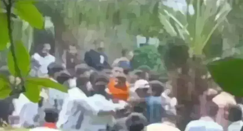 DUSU : लाठी, डंडों से लैस नकाबपोश गुंडों ने रामजस कॉलेज में किया उपद्रव, एबीवीपी ने एनएसयूआई पर लगाया आरोप