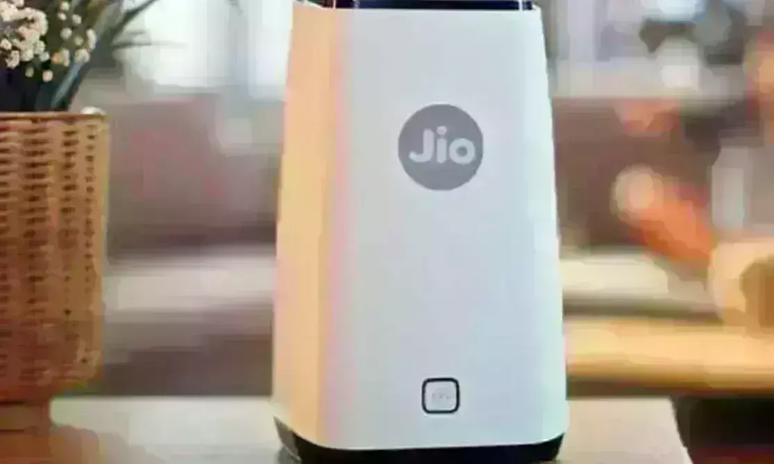 Jio Airfiber : 8 शहरों में लॉन्च हुआ वायरलेस जिओ एयर फाइबर ब्रॉडबैंड, 599 से प्लान शुरू, ऐसे करें बुक Jio Airfiber : 8 शहरों में लॉन्च हुआ वायरलेस जिओ एयर फाइबर ब्रॉडबैंड, 599 से प्लान शुरू, ऐसे करें बुक