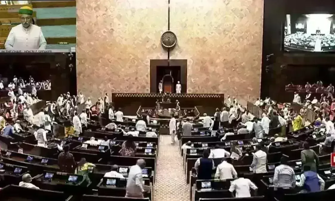 लोकसभा में पारित हुआ नारी शक्ति वंदन अधिनियम, पक्ष में पड़े 454 वोट