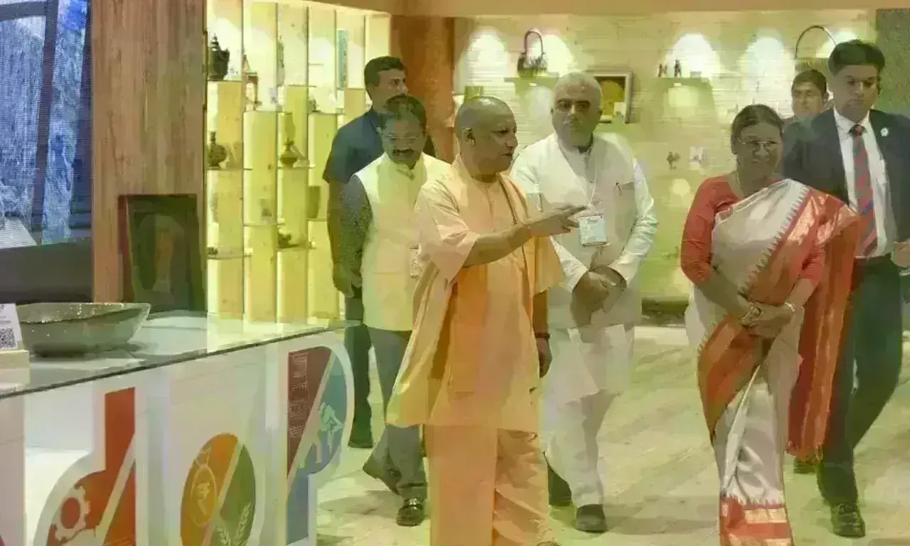UP International Trade Show का हुआ शुभारंभ, राष्ट्रपति ने कहा - उप्र देश की तेजी से बढ़ती अर्थव्यवस्था बना