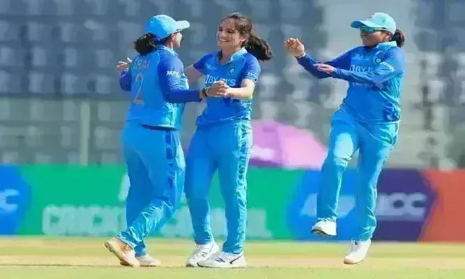 Asian Games : भारत का एक और पदक पक्का, फाइनल में पहुंची महिला क्रिकेट टीम Asian Games : भारत का एक और पदक पक्का, फाइनल में पहुंची महिला क्रिकेट टीम