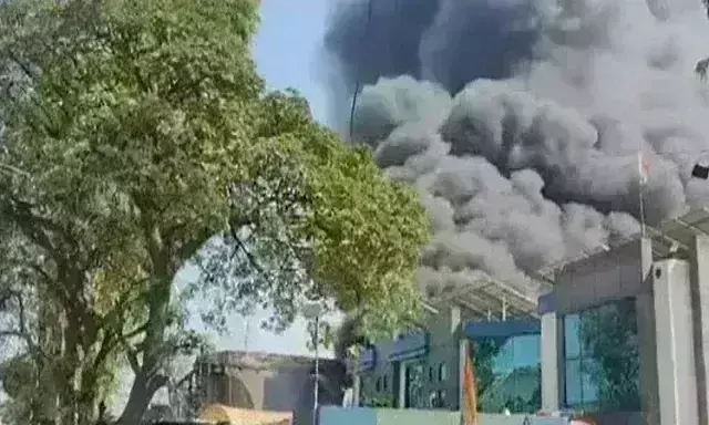 मोहाली की केमिकल फैक्टरी में लगी आग, लगातार हो रहे धमाके, आठ मजदूर झुलसे