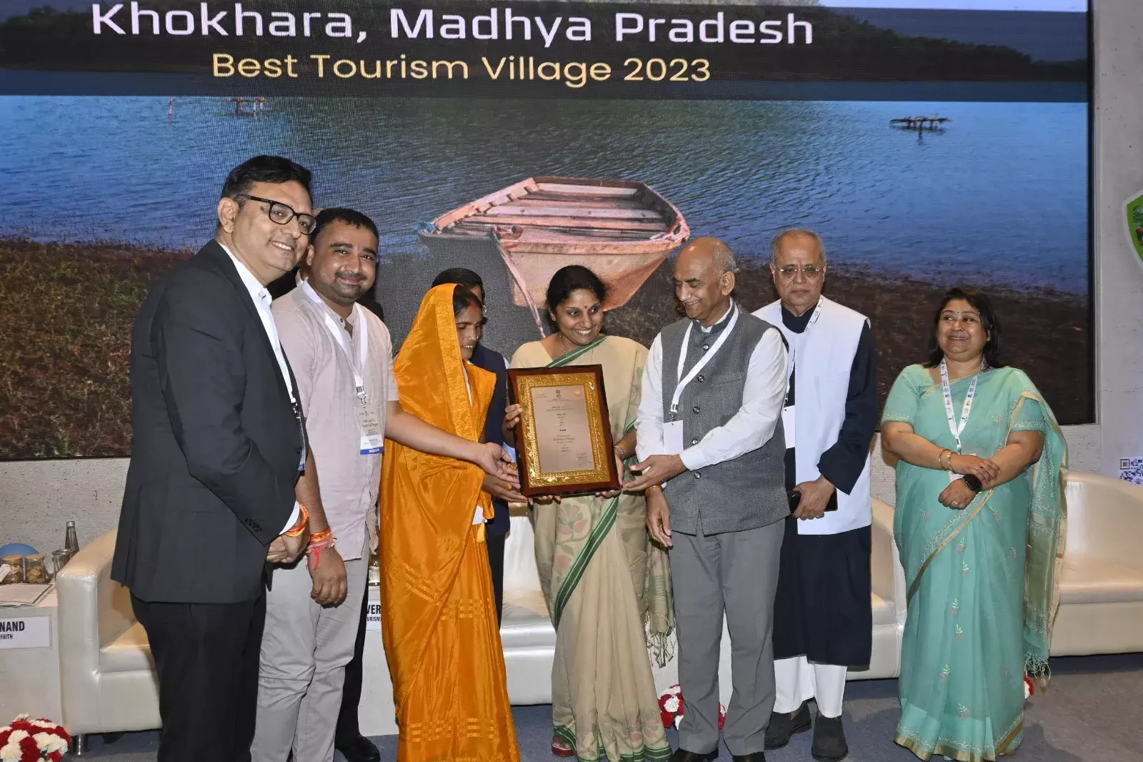 मध्य प्रदेश पर्यटन बोर्ड व ग्राम सुधार समिति ने पर्यटन के लिए विकसित किए गए खोखरा गांव को दिया राष्ट्रीय पुरस्कार