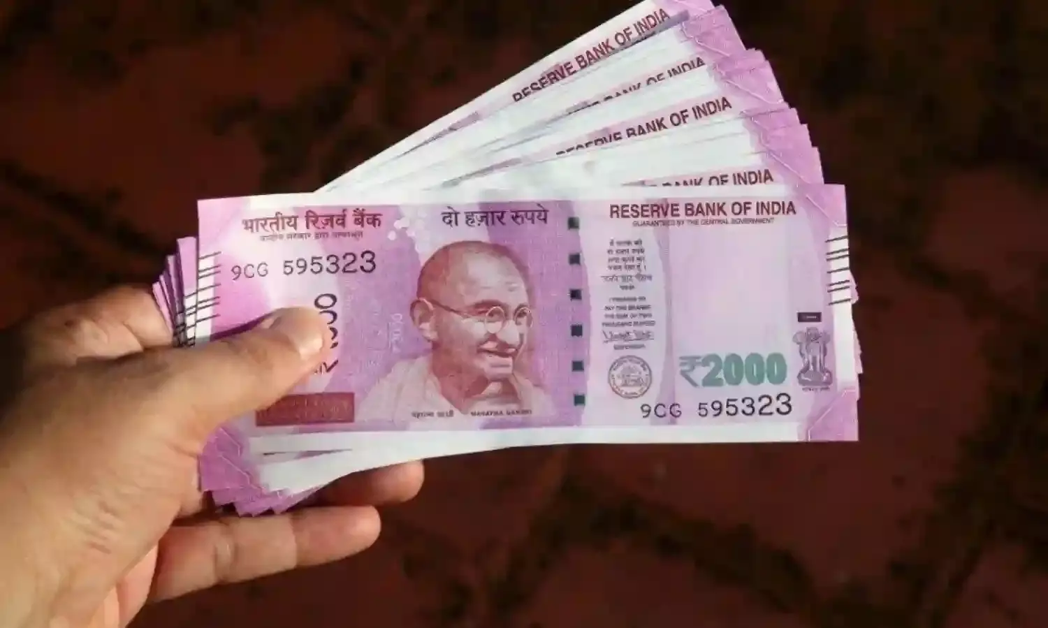 2 हजार रुपए के नोट बदलने की बढ़ेगी डेडलाइन! RBI ने बताया क्या है आगे का प्लान ?