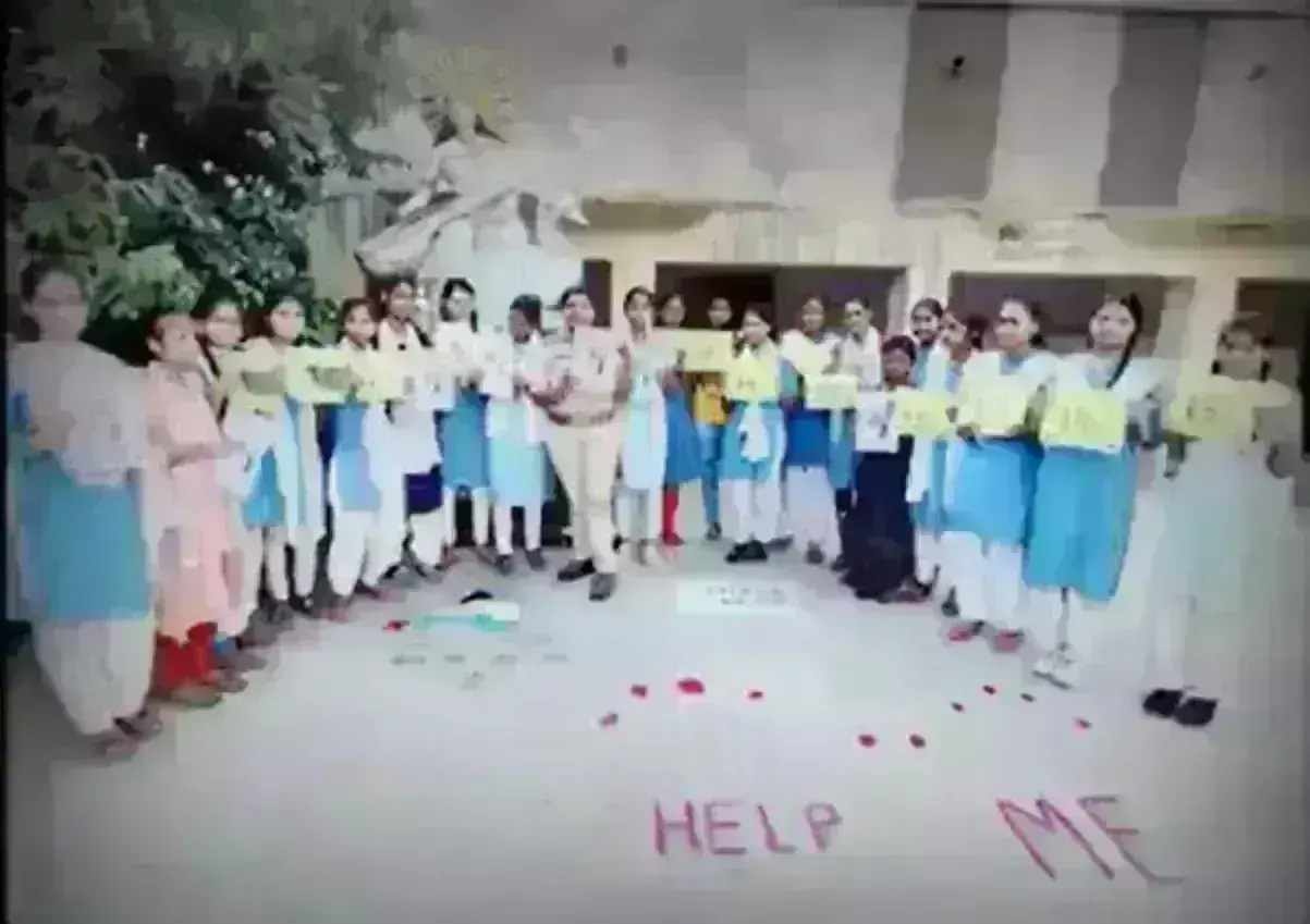 जिला स्तरीय प्रतियोगिता में बच्चों ने दिखाई अपनी प्रतिभा जिला स्तरीय प्रतियोगिता में बच्चों ने दिखाई अपनी प्रतिभा