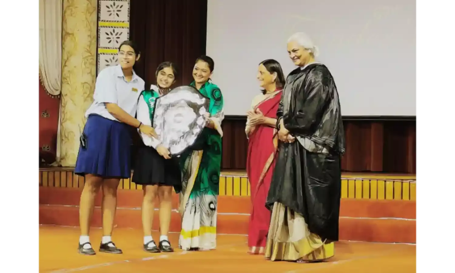 मैंने आज जो भी हासिल किया है उसका श्रेय एसकेवी परिवार को देती हूं मैंने आज जो भी हासिल किया है उसका श्रेय एसकेवी परिवार को देती हूं