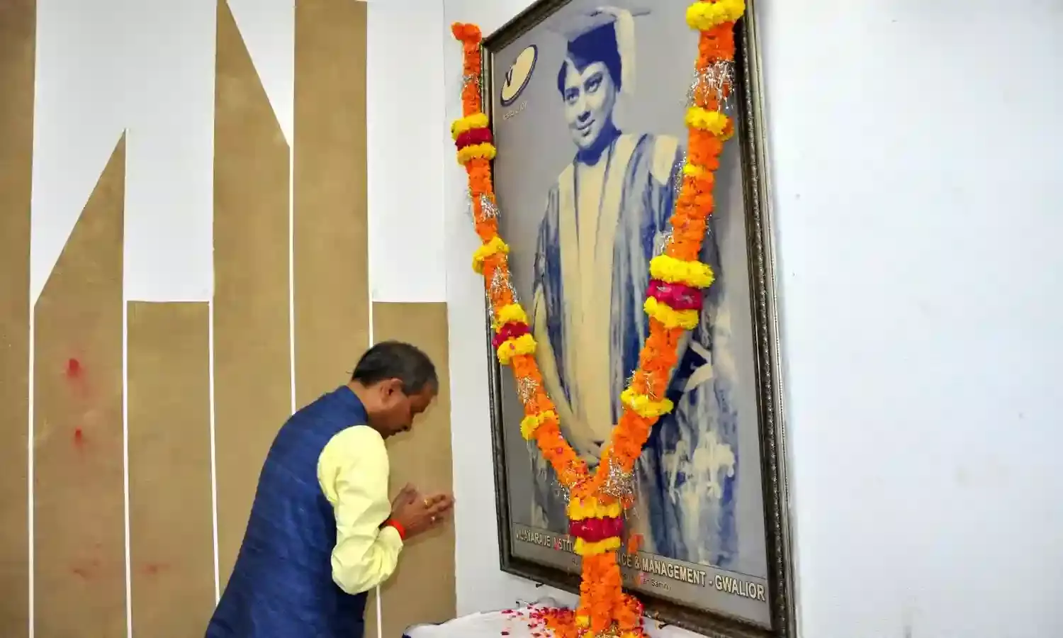 राजमाता का योगदान राष्ट्र व समाज के लिए बहुत विशिष्ट रहा है