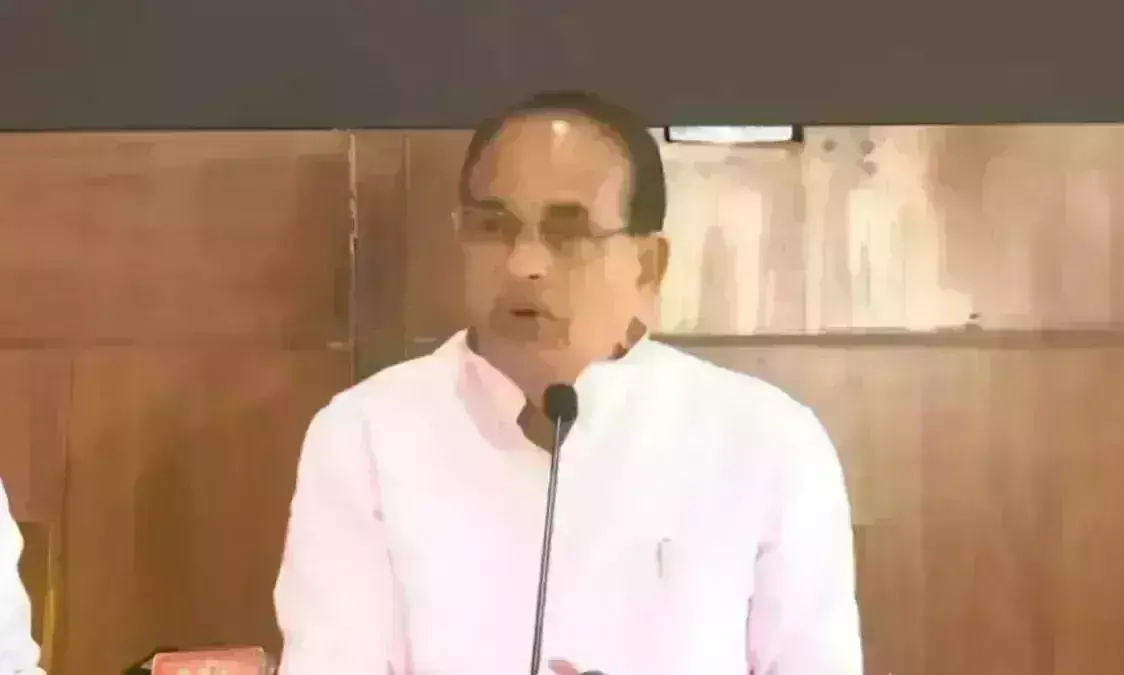 शिवराज सिंह का कांग्रेस पर तंज, कहा - गांधी परिवार ने सबको ठगा, कमलनाथ प्रियंका को ठग रहे