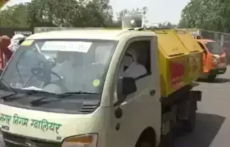 Gwalior : दसवें दिन भी जारी रहा स्वच्छता सर्वे, स्कूली बच्चों से पूछे सवाल