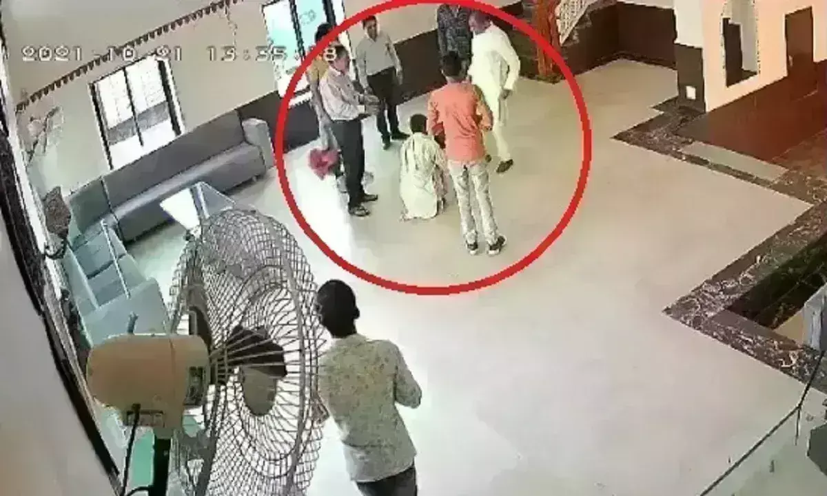 राजस्थान में कांग्रेस विधायक ने किसान की पगड़ी में मारी लात, भाजपा ने घेरा