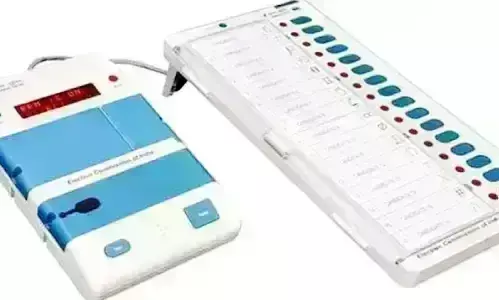 Gwalior : पारदर्शिता के साथ हुआ ईवीएम-वीवीपैट का परीक्षण, जिलाधीश ने प्रतिनिधियों की मौजूदगी में कराई जांच