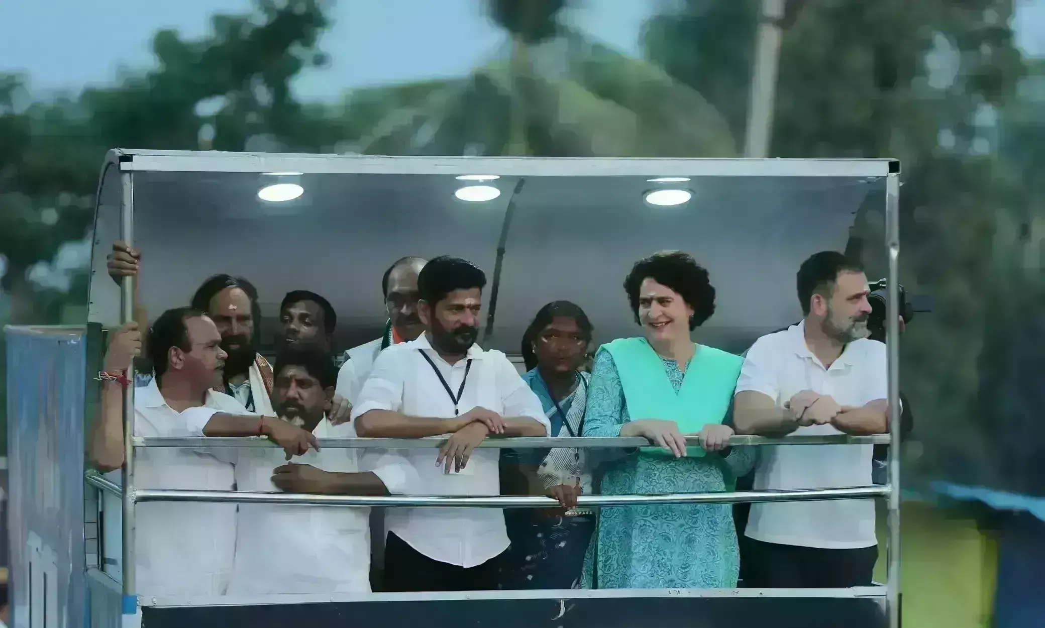 Rahul Gandhi And priyanka Vadra