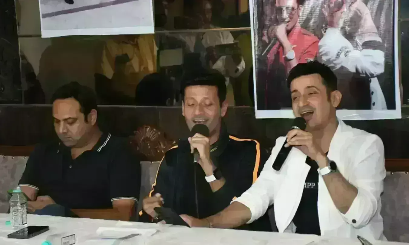 प्रधानमंत्री मोदी के लिखे गीत को मीत ब्रदर्स ने किया संगीतबद्ध प्रधानमंत्री मोदी के लिखे गीत को मीत ब्रदर्स ने किया संगीतबद्ध