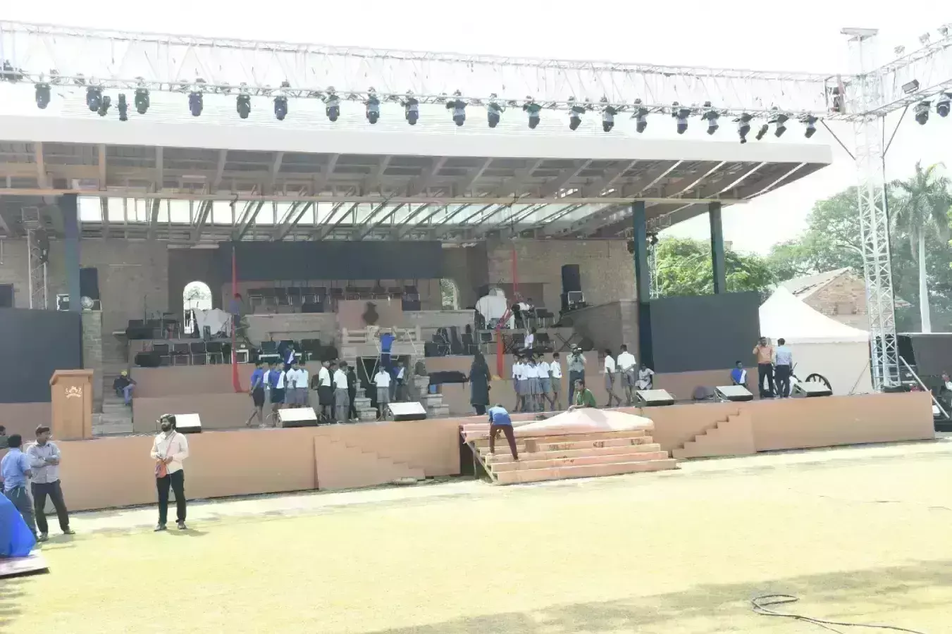 किले पर सुरक्षा के लिए तैयार पुलिस, रिहर्सल कर जांची सुरक्षा