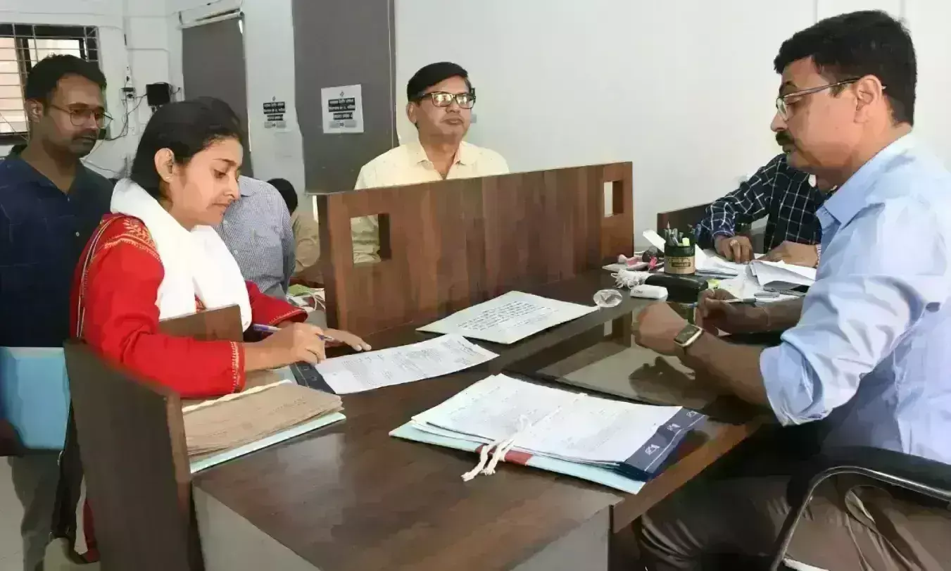 पहले दिन एक प्रत्याशी ने भरा पर्चा, 15 उम्मीदवारों ने लिए फार्म